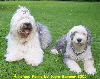 Links nne und Fanny Mae Sommer 2005