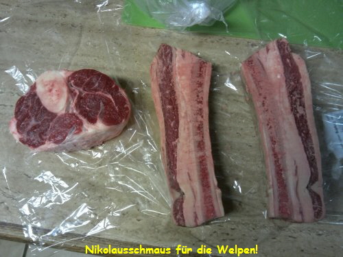 Nikolausschmaus fr die Welpen!